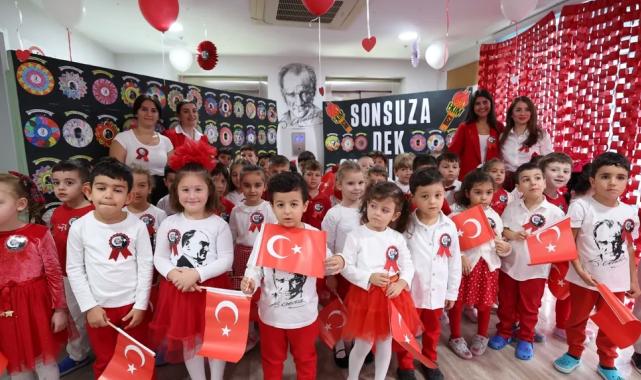 Bakırköylü çocuklar Cumhuriyet’in 101.yılını kutladı