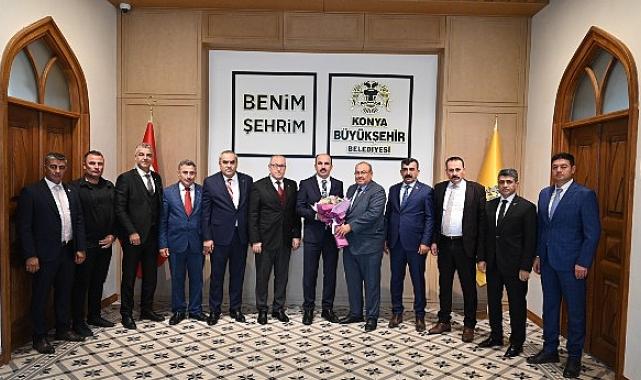 Başkan Altay Tüm Muhtarların 19 Ekim Muhtarlar Günü’nü Kutladı