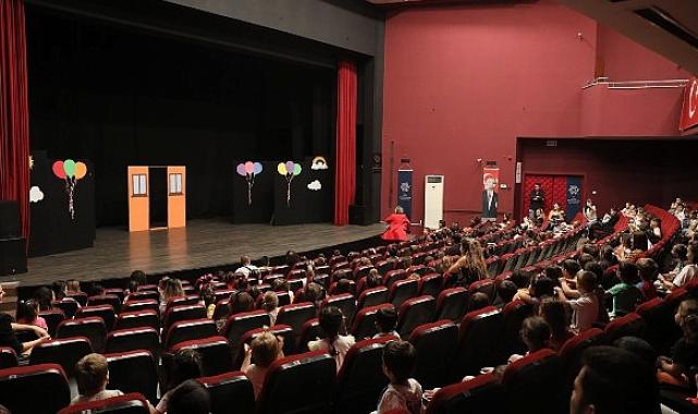 Başkan Çerçioğlu Çocukları Tiyatro ile Buluşturdu