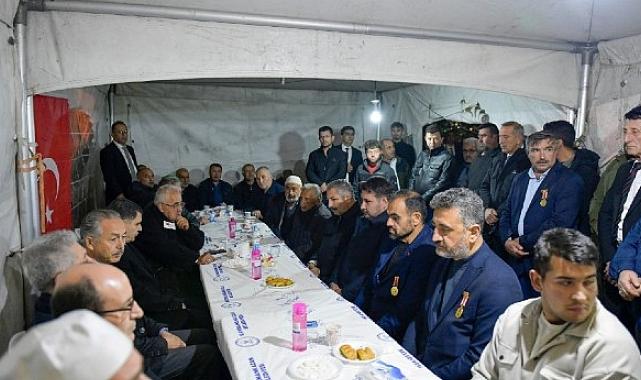 Başkan Çırpanoğlu’ndan Şehit Ailesine Taziye Ziyareti