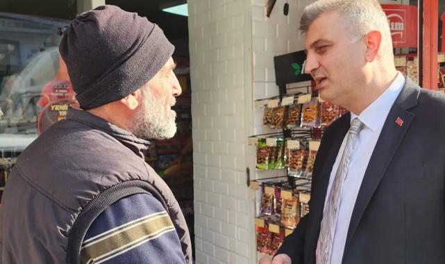 Başkan Sezer vatandaşlar ve esnafla iç içe