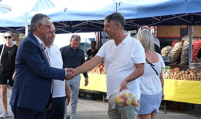 Başkan Topaloğlu pazar esnafıyla bir araya geldi