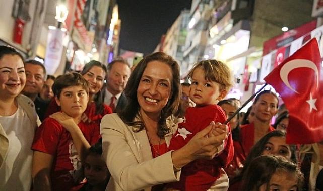 Başkan Ünsal: “Yüreklerimizdeki Cumhuriyet ateşi hiç sönmeyecek!”