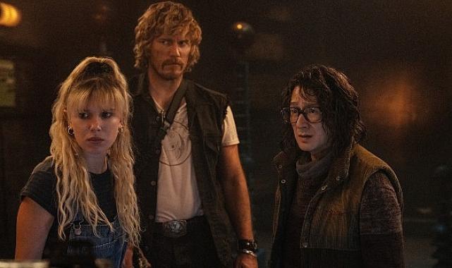 Başrollerini Millie Bobby Brown ve Chris Pratt’in paylaştığı, Russo Kardeşler imzalı “Sanal Ülke,” 14 Mart 2025’te Netflix’te yayınlanacak.