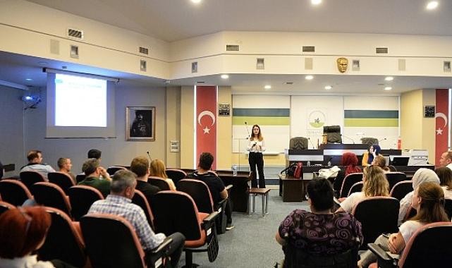 Belediye personeline sağlıklı beslenme ve ofis ergonomisi eğitimi