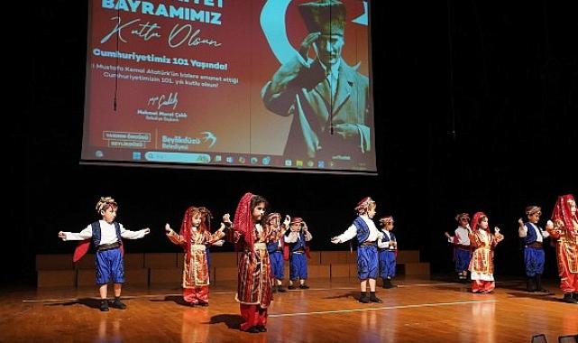 Beylikdüzü’nde Minik Öğrenciler 29 Ekim Ruhunu Yaşattı