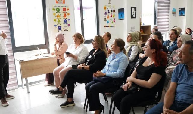 Beylikdüzü’nde mükemmeliyetçi anne baba tutumları semineri