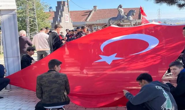 Bilecik’te “Cumhuriyetin 101. Yılı ve Şehitler İçin Gençlik Yürüyüşü” düzenlendi