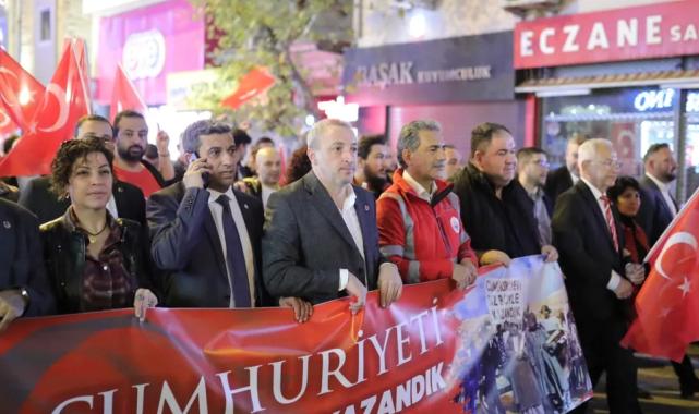 Bursa Gemlik’te 101. yıl coşkusu