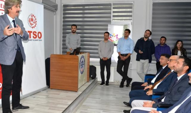 Bursa Gürsu’da ‘genç dijital girişimcilik’te 5. dönem