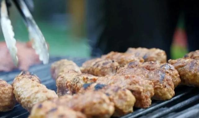 Bursa’da bu firmalardan uzak durun! Birinde at eti, diğerinde sakatat tespit edildi!