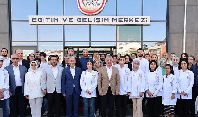 Büyükakın: Gençlerimizin umudu olmaya devam edeceğiz