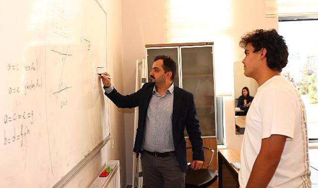 Çankaya Belediyesi’nden 6 Bin 250 Öğrenciye Eğitim Desteği