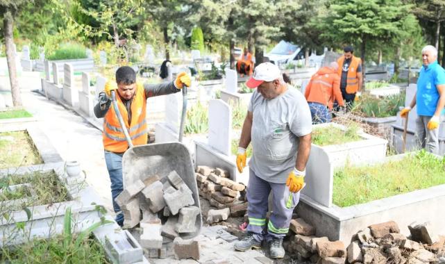 Çayırova’da Akse Mezarlığı’na bakım