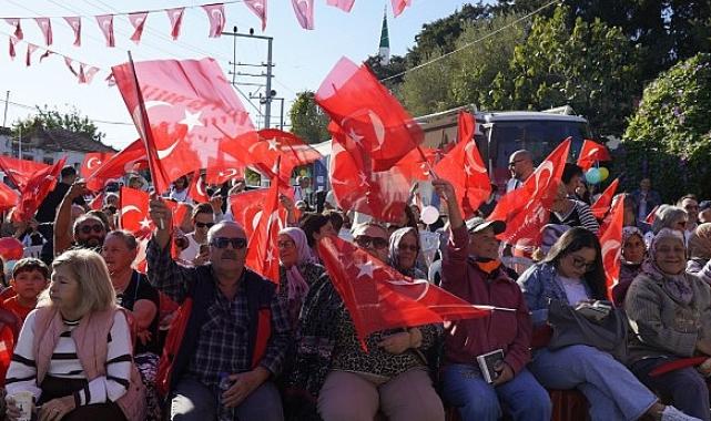 Çeşme Germiyan’da Cumhuriyet coşkusu “Bu gurur bizim”