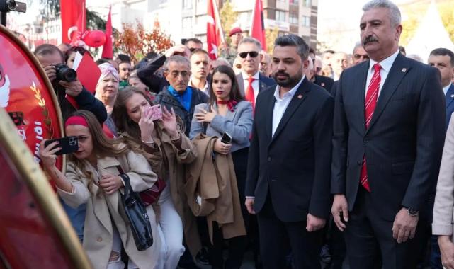 CHP Bursa İl Başkanlığı Cumhuriyet’in 101. yılını coşkuyla kutladı
