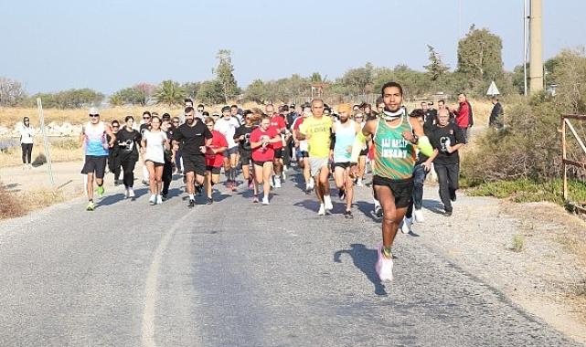 Çiğli’de ‘Cumhuriyet Koşusu’ coşkusu yaşandı