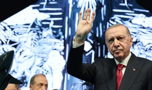 Cumhurbaşkanı Erdoğan: Oyun kuranların oyunlarını tek tek başlarına geçireceğiz