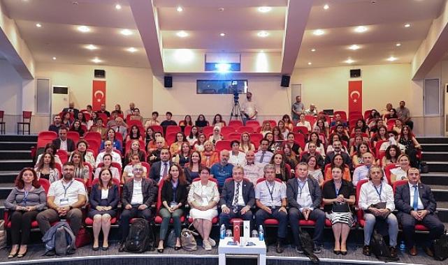 DEÜ’de Exposome-TR Sempozyumu: Çevresel Kirleticiler Masaya Yatırıldı.