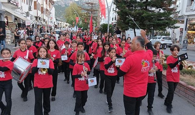 Dünya Bocce Şampiyonası kortej yürüyüşü ile başladı