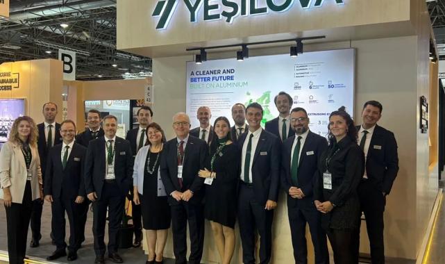 Düsseldorf’ta dikkat çekti