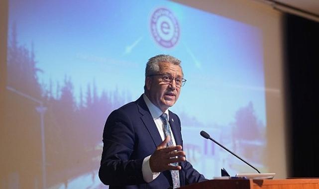 Ege Üniversitesi 16 göstergede ilk 5’te, iki göstergede zirvede