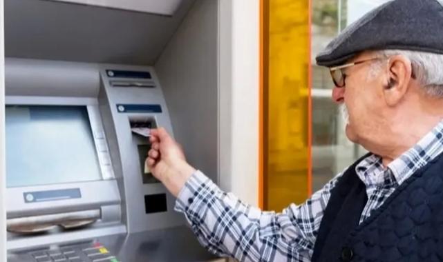 Emekliler 29 Ekim’de ikramiye istiyor