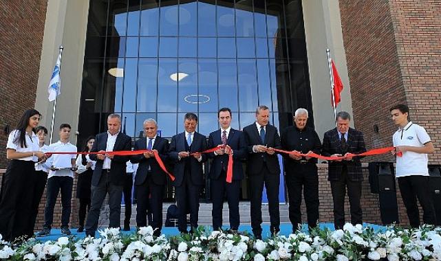 Eren Holding Yönetim Kurulu Başkanı Ahmet Eren: “Türkiye’de bu okulun bir benzeri zor olacak”