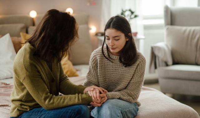 Ergenlik Döneminde Aile Çatışması: Nedenleri ve Çözüm Yolları