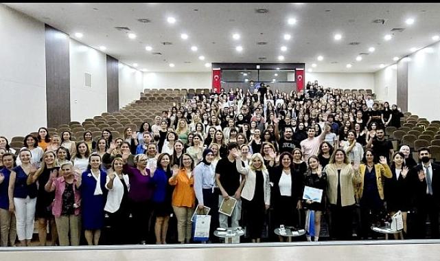 EÜ Hemşirelik Fakültesinde, “2024-2025 Eğitim – Öğretim Yılı 1. Sınıf Oryantasyon Programı” düzenlendi