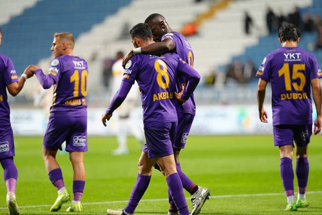 Eyüpspor 1 – 0 Göztepe (Maç Sonucu) Eyüpspor tek attı 3 puanı aldı!