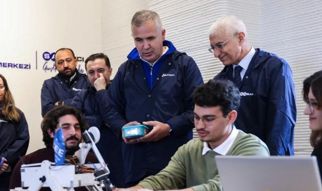 Gençlik Seferberliği farklı illere yayılıyor… Bir teknoloji merkezi de Eskişehir’e açıldı