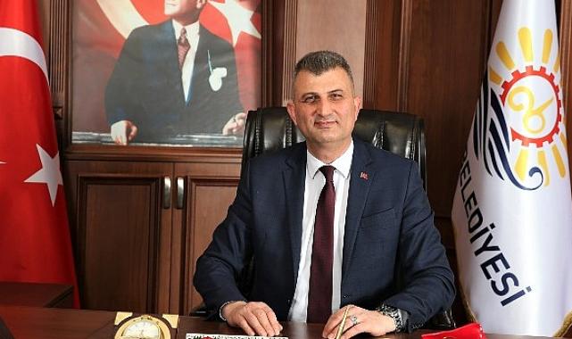 Gölcük Belediye Başkanı Ali Yıldırım Sezer, yayınladığı mesajı ile 17 Ekim Dünya Astsubaylar Gününü kutladı.