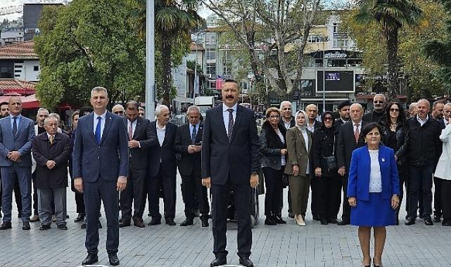 Gölcük’te Muhtarlar Günü törenle kutlandı.