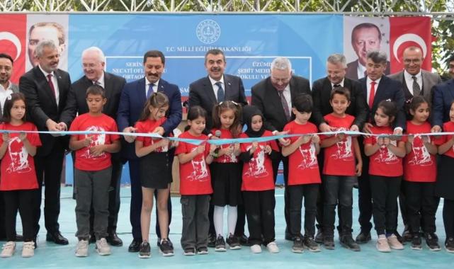 Hatay’da üç okula toplu açılış