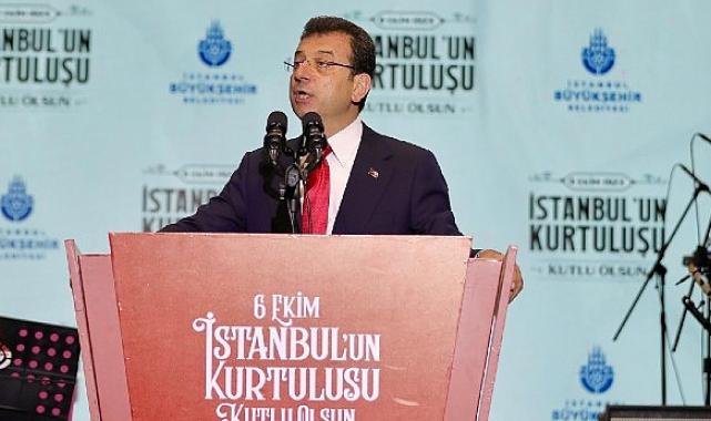 İBB Başkanı Ekrem İmamoğlu, İstanbul’un düşman işgalinden kurtuluşunun 101’inci yıldönümünü, Beşiktaş Meydanı’nda İstanbullularla birlikte kutladı.
