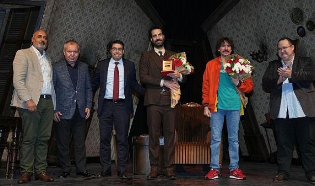 İBB Şehir Tiyatroları, 9. Adana Şehir Tiyatroları Festivali’nde seyirciyle buluştu.