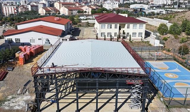 İBB’den 15 okula yeni spor salonu.