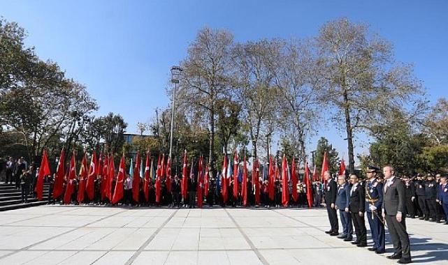 İnegöl’de Cumhuriyet Bayramı Coşkusu Çelenk Töreniyle Başladı