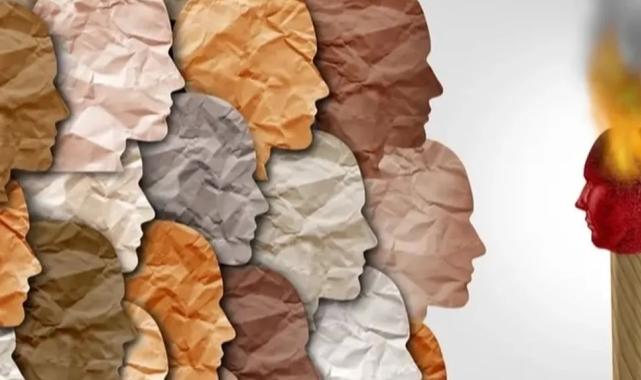 Irkçı davranışlar sporun yakasını bırakmıyor