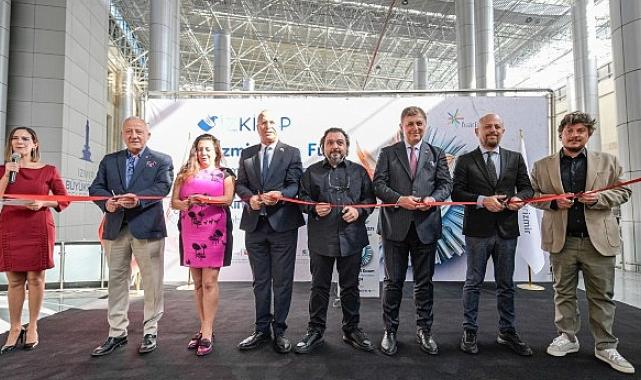 İZKİTAP – 4. İzmir Kitap Fuarı kapılarını açtı