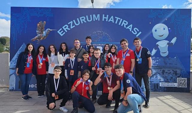 Kapsül Teknoloji Platformu’nun Desteklediği Takımlar, 16. MEB Robotik Yarışması’ndan 5 Ödülle Döndü