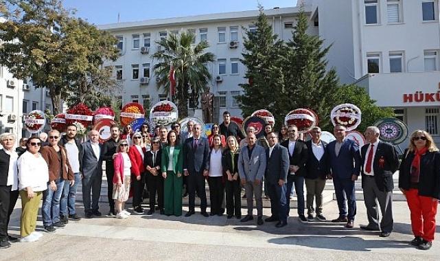 Karşıyaka’da Cumhuriyet Bayramı gururla kutlanıyor!