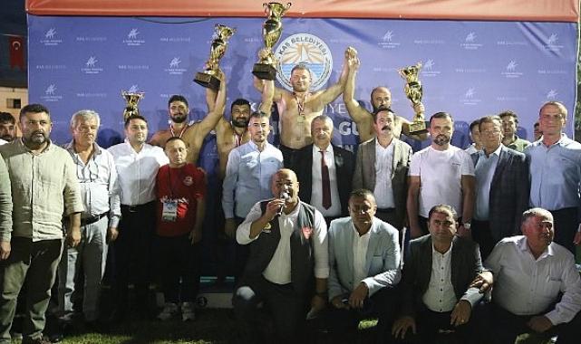 Kaş Güreşlerinin Başpehlivanı İsmail Balaban