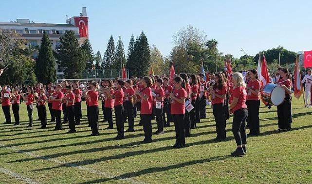 Kemer’de Cumhuriyet Bayramı coşkusu