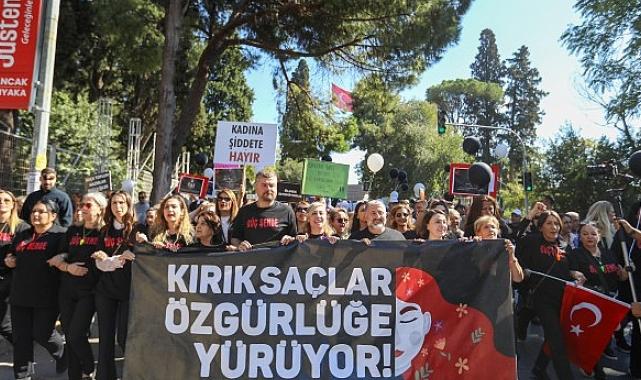 Kırık saçlar özgürlüğe Buca’da yürüdü