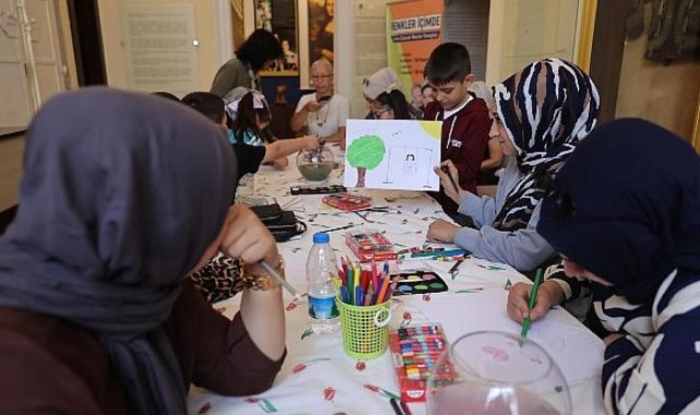 Konak Belediyesi’nden çocuklara ve annelerine özel atölye
