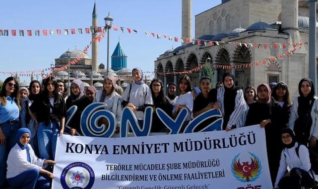 Konya’da liseliler propagandalara karşı bilinçleniyor