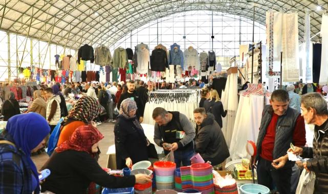 Mudanya’da Cuma pazarından sonra Giyim Pazarı da ‘kapalı’ya taşındı