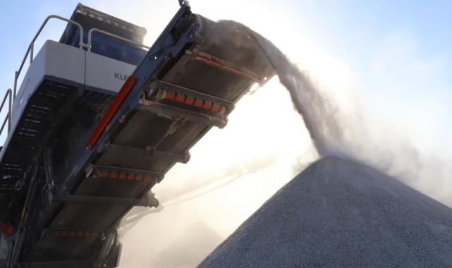 Muğla Büyükşehir’den Marmaris’e Mobil Konkasör